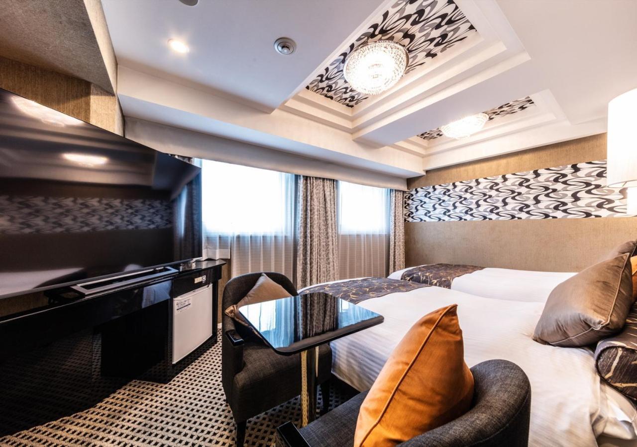 Apa Hotel Higashi Shinjuku Kabukicho Tower Токио Экстерьер фото