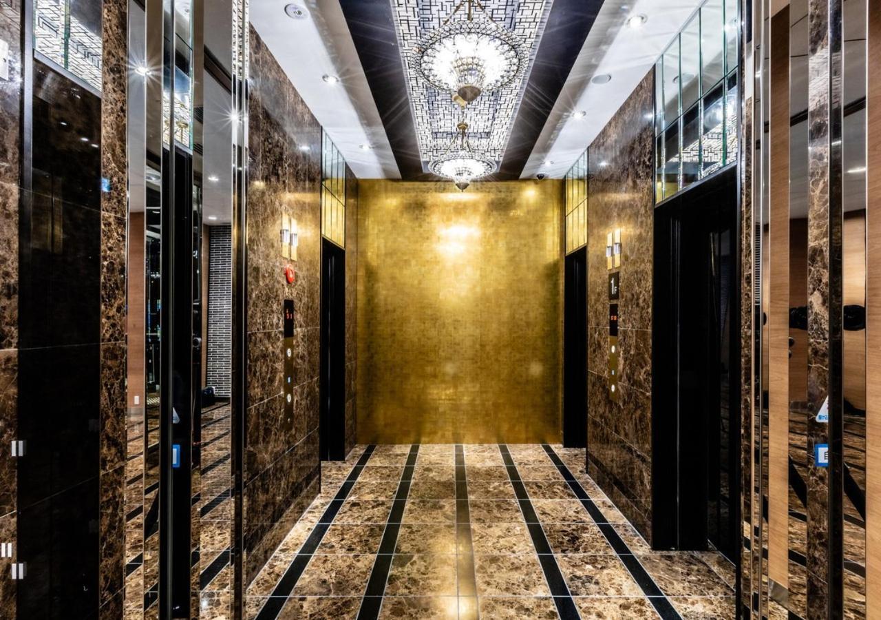 Apa Hotel Higashi Shinjuku Kabukicho Tower Токио Экстерьер фото